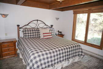 2nd Bedroom with Queen Bed/Shared Bath