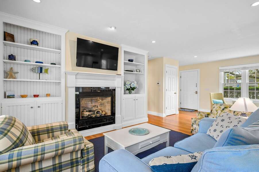 Larger flat screen TV above the fireplace - 24 Sea Mist Lane Chatham Cape Cod New England Vacation Rentals