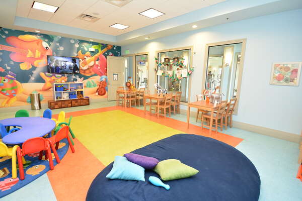 On-site facilities: Children's play room