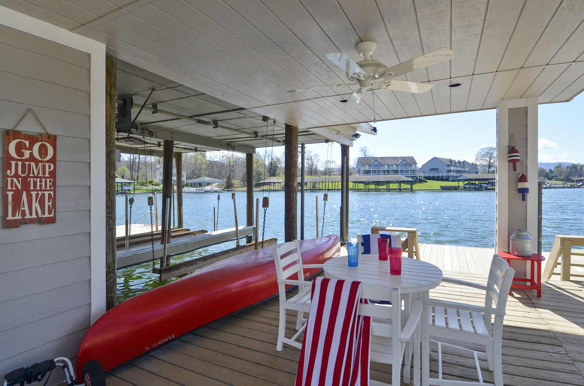 Covered Patio at the Boathouse