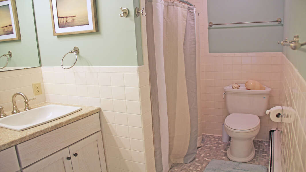 Ensuite to bedroom 2 with Shower 160 Long Pond Drive Harwich Cape Cod - New England Vacation Rentals