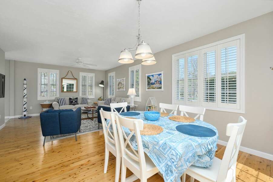 Sunny and welcoming living spaces - 9 Wilfin Road South Yarmouth Cape Cod - Four Shore - NEVR