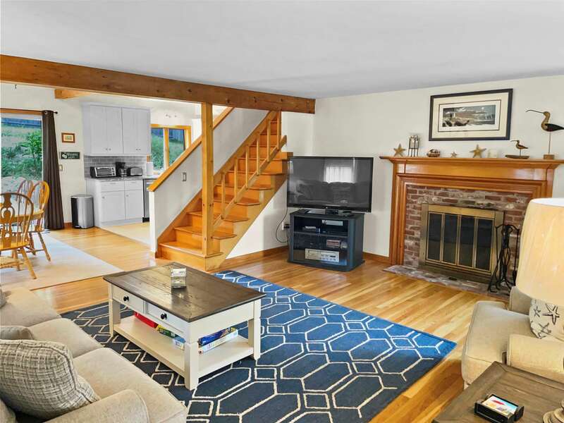 WiFi and-flat screen TV- 180 Hardings Beach Road Chatham Cape Cod - New England Vacation Rentals