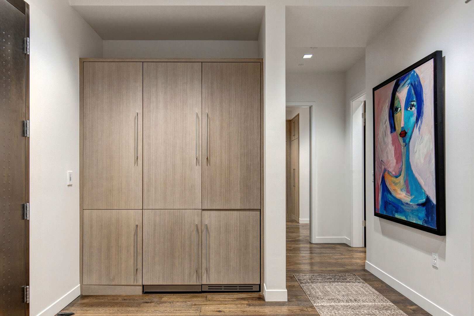 Hallway- W/D in lower cabinets