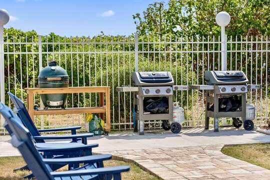BBQ stations with a green egg