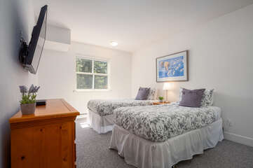 Third bedroom w/ twin beds and cable TV (Can be converted to a king upon booking request)