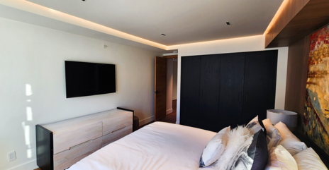Master Bedroom w/ King Bed & Smart TV
