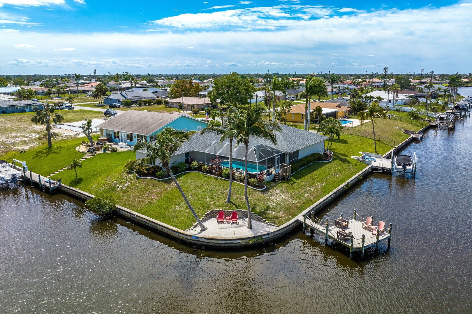 5 bedroom vacation rental on the water