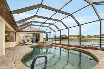 Heated pool and spa in vacation rental Cape Coral, Florida
