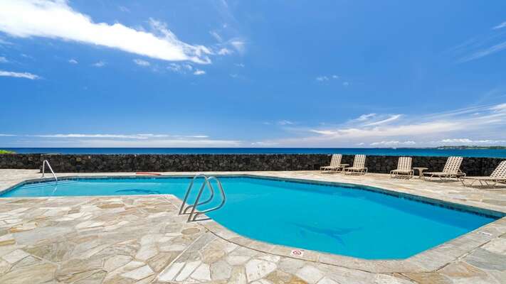 Ocean Front Complex Pool near our kona hawaii vacation rentals