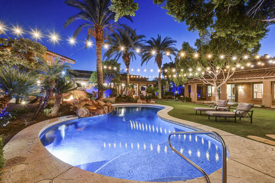 Explore Cochise's private oasis with a heated pool, spa, gardens, covered patios, and a game area. Perfect for families and groups, it offers a delightful blend of serenity and entertainment.