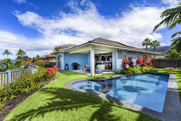 The relaxing pool area in the backyard of this Kona Hawai'i vacation rental.