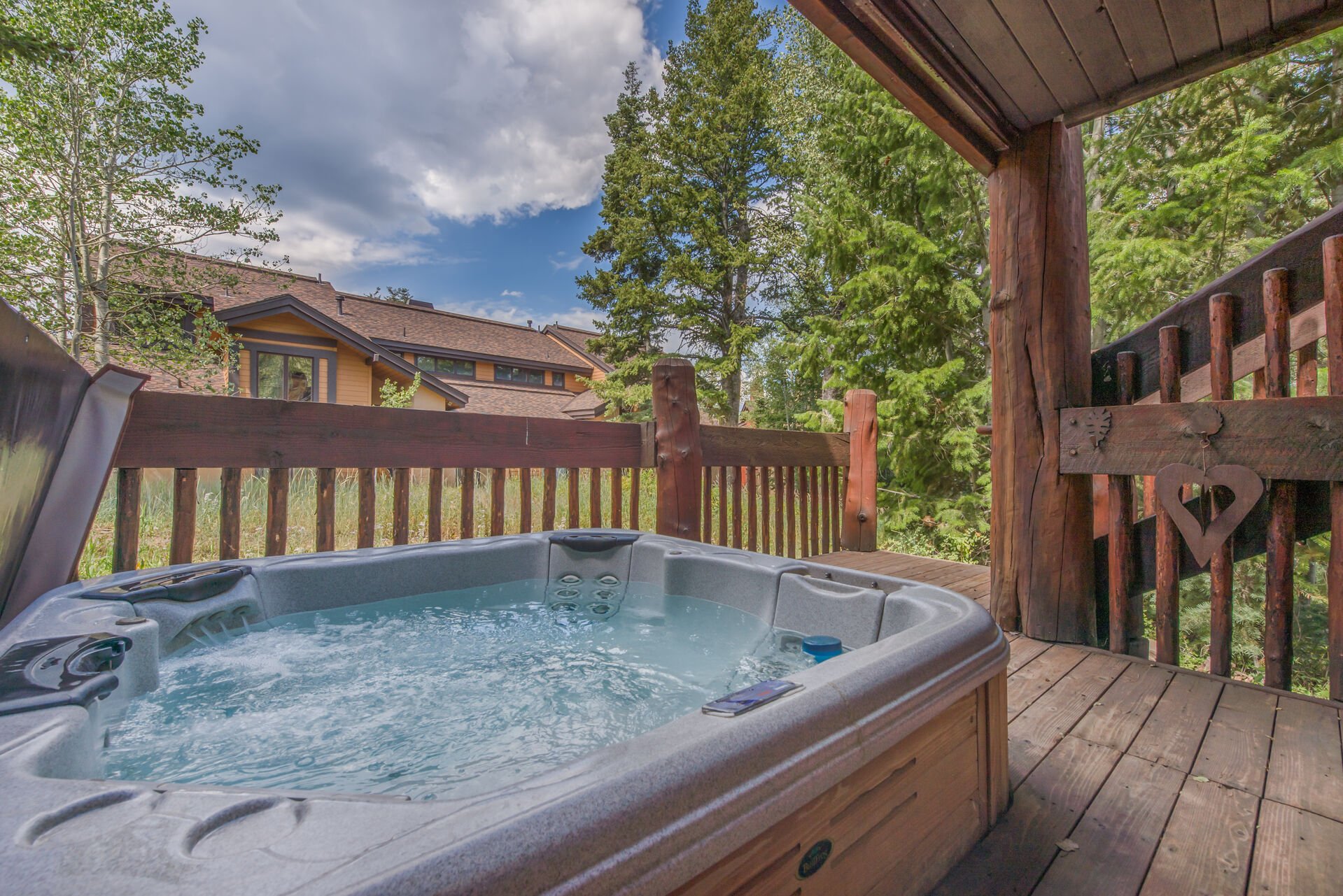 Lower Level Deck with Private Hot Tub and Access to Trail for Ski-out Access
