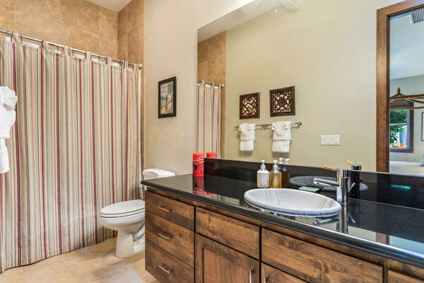 Ohana Bathroom with Vanity and Shower/Tub Combo