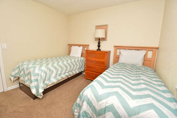 Bedroom 3 showing twin beds