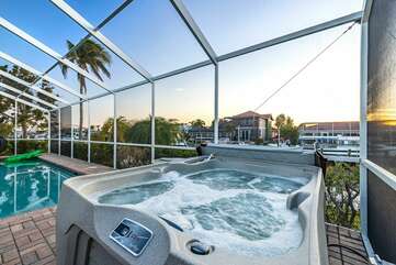 Hot tub in Cape Coral, Fl