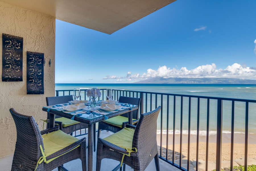 Maui Beachfront Oceanview Balcony