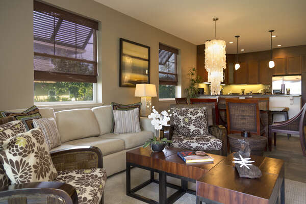 Living Area and kitchen of this Kona Hawai'i vacation rental.