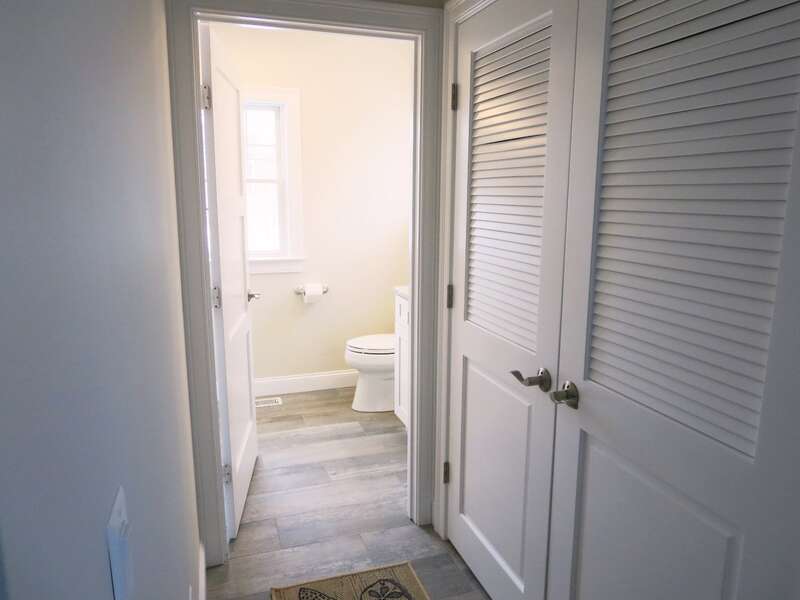 Entry to en suite bath - 1 Bayberry Lane Eastham Cape Cod - Bay Dream - NEVR