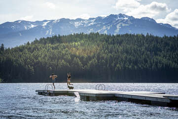 Swimming in Whistler
Credit: Tourism Whistler / Justa Jeskova