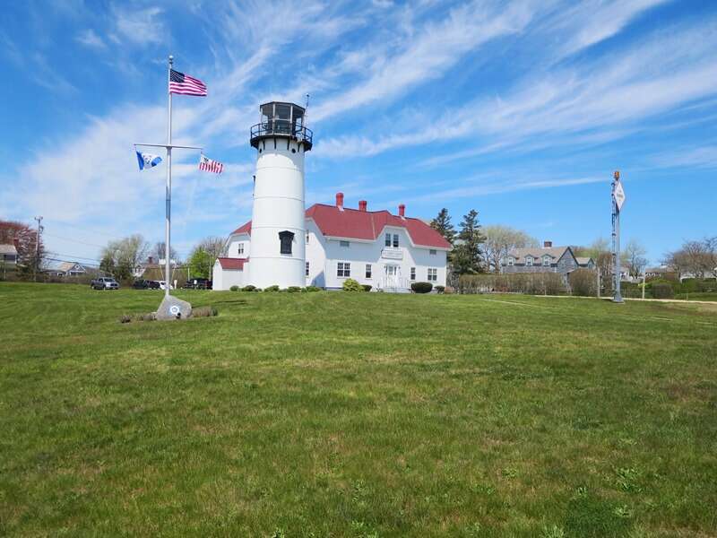 You can't come to Chatham and not go to see the lighthouse, you can even take a tour! - Chatham Cape Cod - Ridgevale Retreat