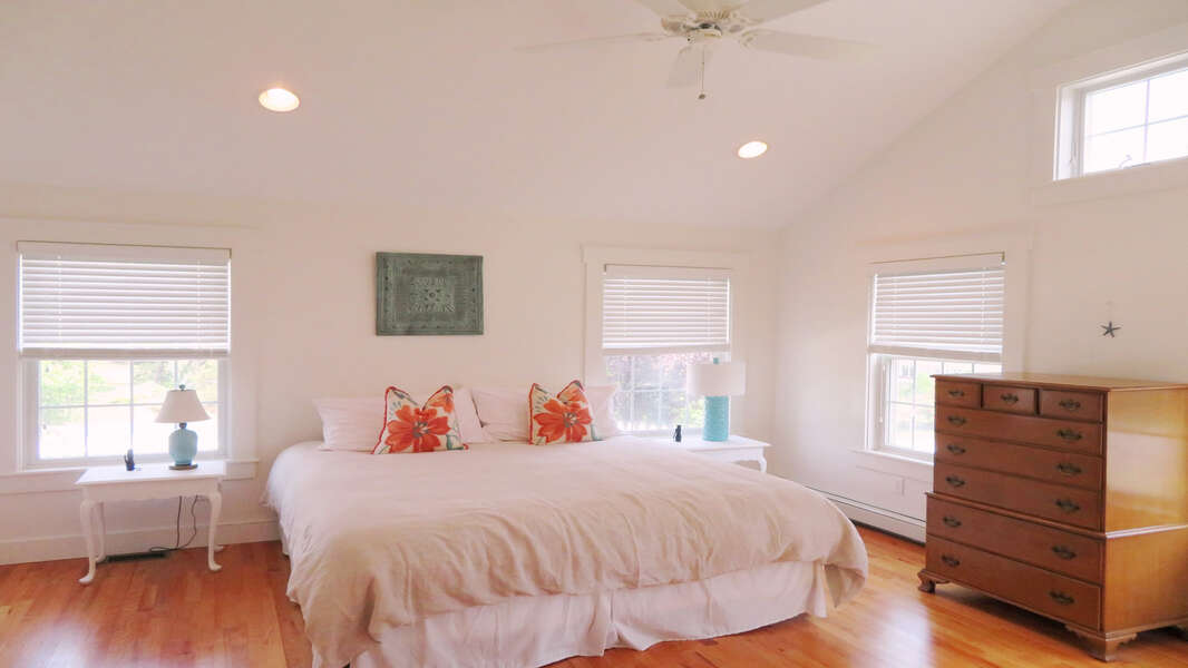 Master Bedroom with King bed - 142 George Ryder Road S Chatham Cape Cod - New England Vacation Rentals  y