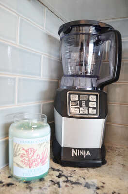 A Ninja Blender and a Yankee Candle just to make your stay extra special! Enjoy a smoothie or a margarita!