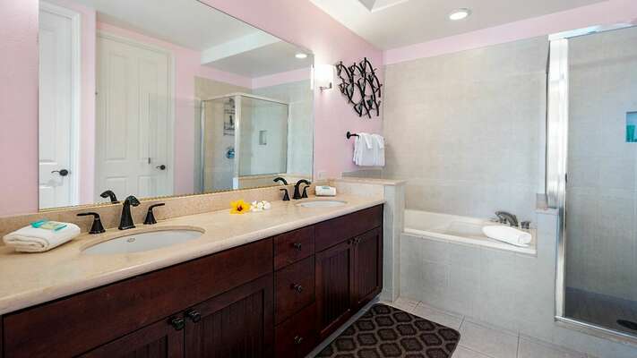 En-suite Primary Bathroom with Bathtub, Shower and Dual Vanity