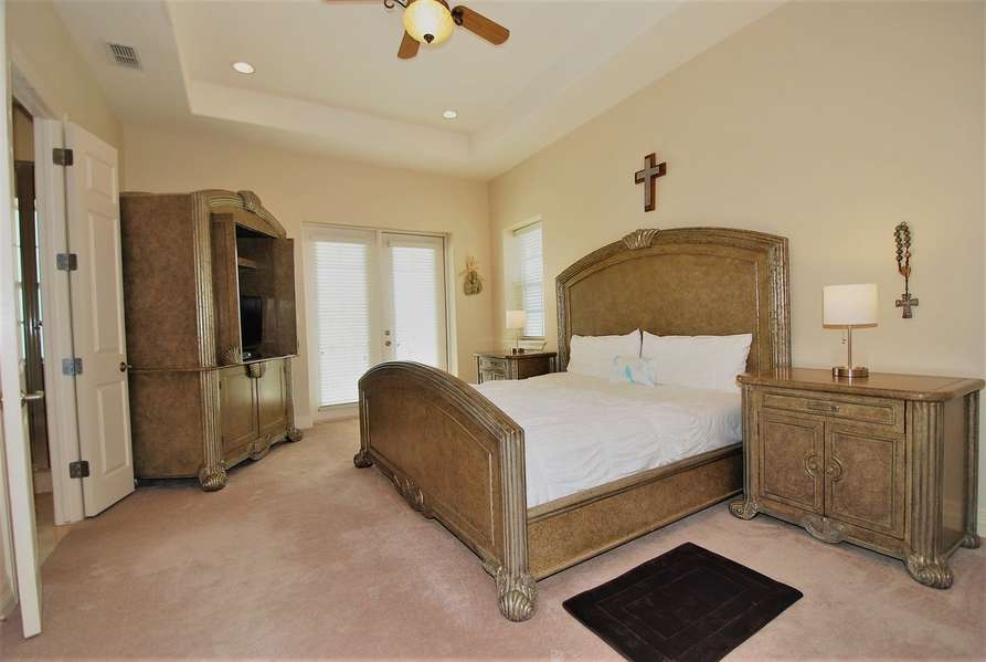 Master Bedroom with King size bed