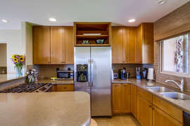 Fully stocked kitchen for your convenience.
