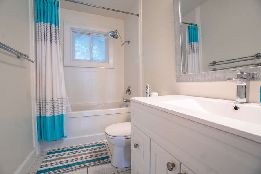 Beachscapes Cottage - F428 - Bathroom