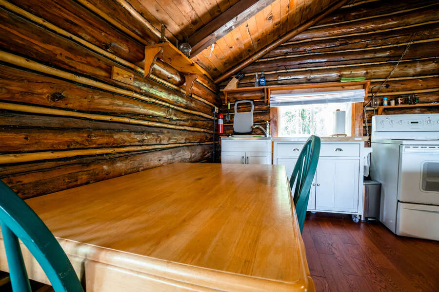 Log Cabin - F334 - Dining Area