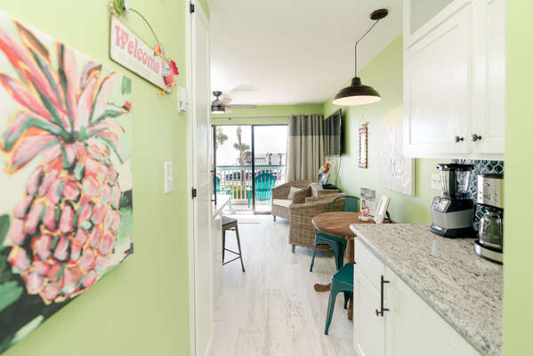 Have fun in this FRONT ROW bright and beachy condo! Ready for fun times and memory-making!