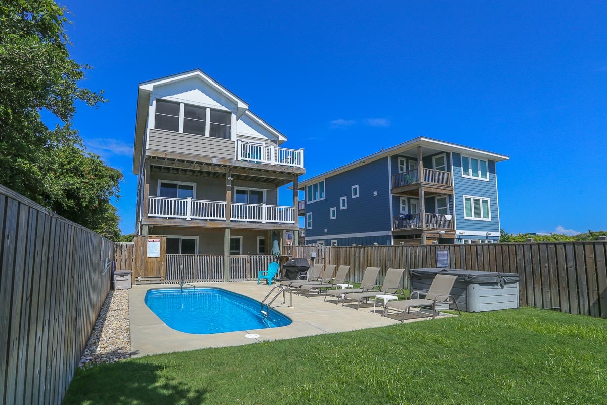 Outer Banks Vacation Rentals - 1318 - WHAT WERE WE THINKING