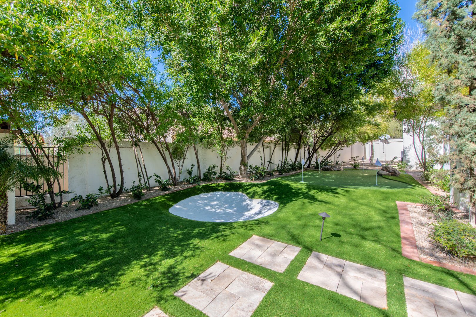 You can practice your short game at in the spacious back yard of Valley Vista.