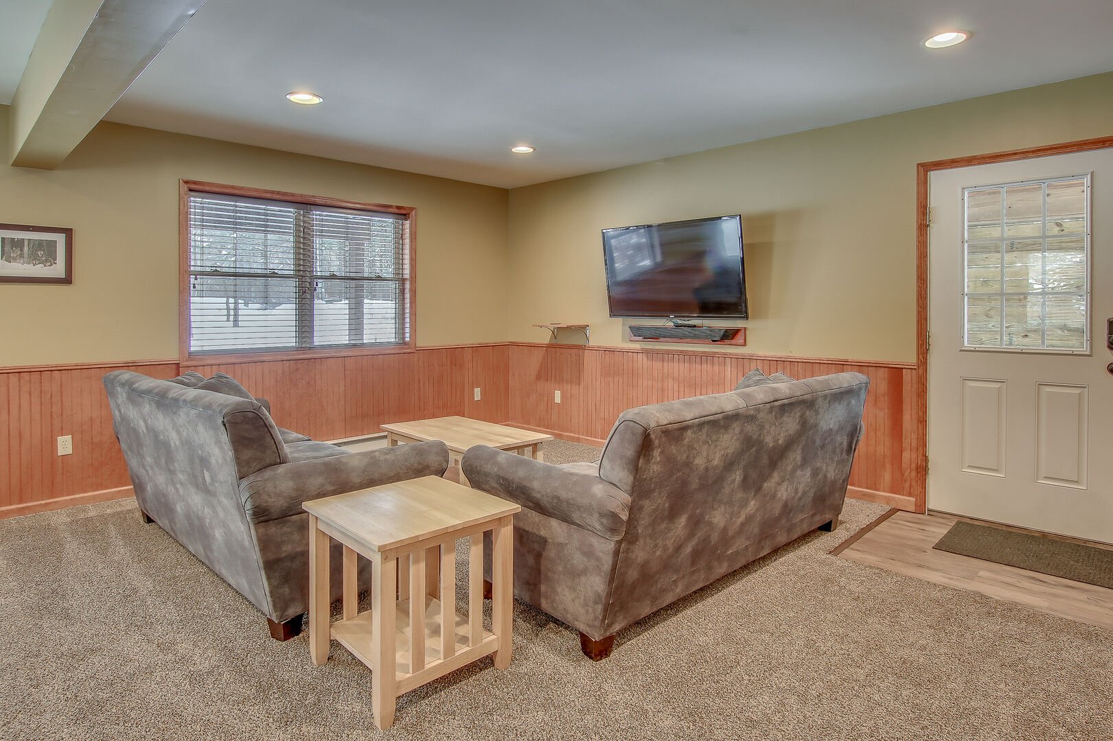 Game Room with two couches and TV