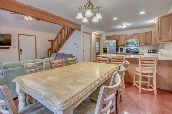 An Image of the Kitchen Table in the Dining Room of Our Vacation Rental in the Poconos by Lake.