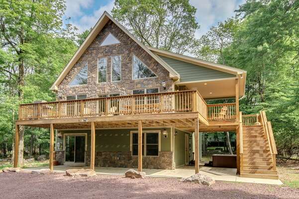 Front view of a Poconos Vacation Rental