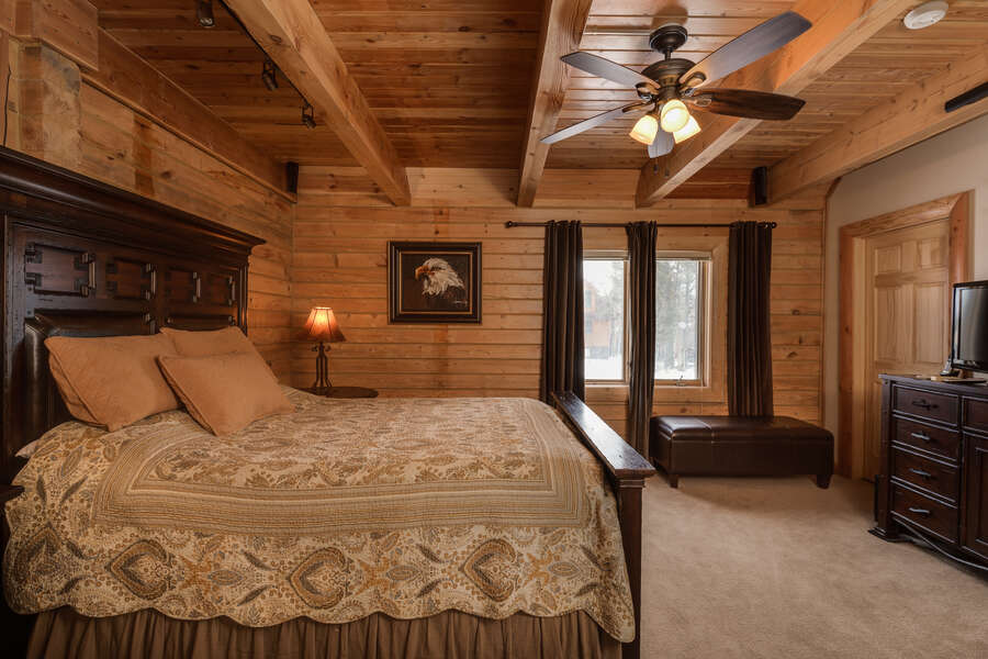 Eagles Perch ~ master bedroom on main level w/ king bed and private ensuite bathroom