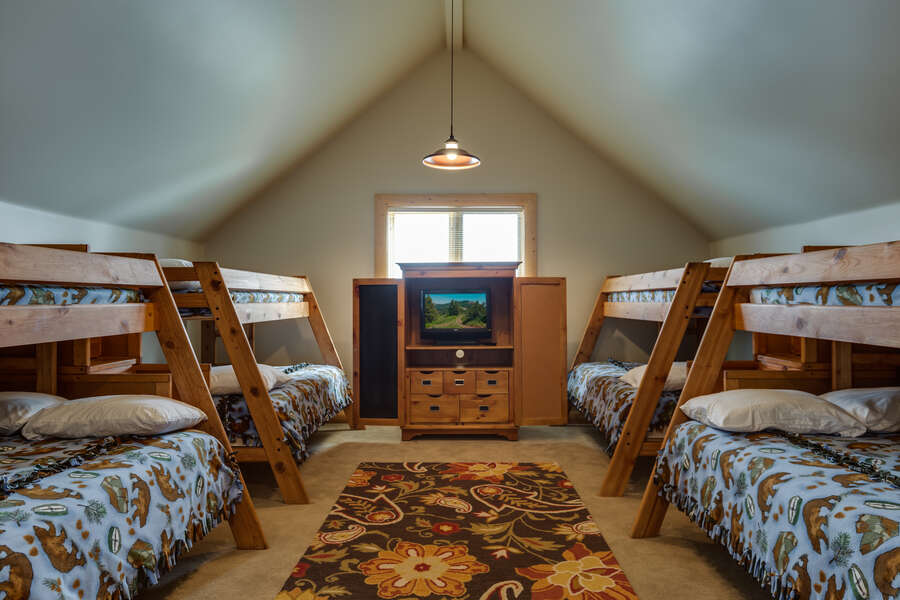 Eagles Perch ~ bedroom #4 on upper level w/ (4) single over double bunk beds
