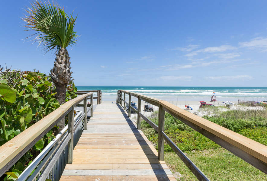 Walk way to the beach, located next to Coconut Palms.