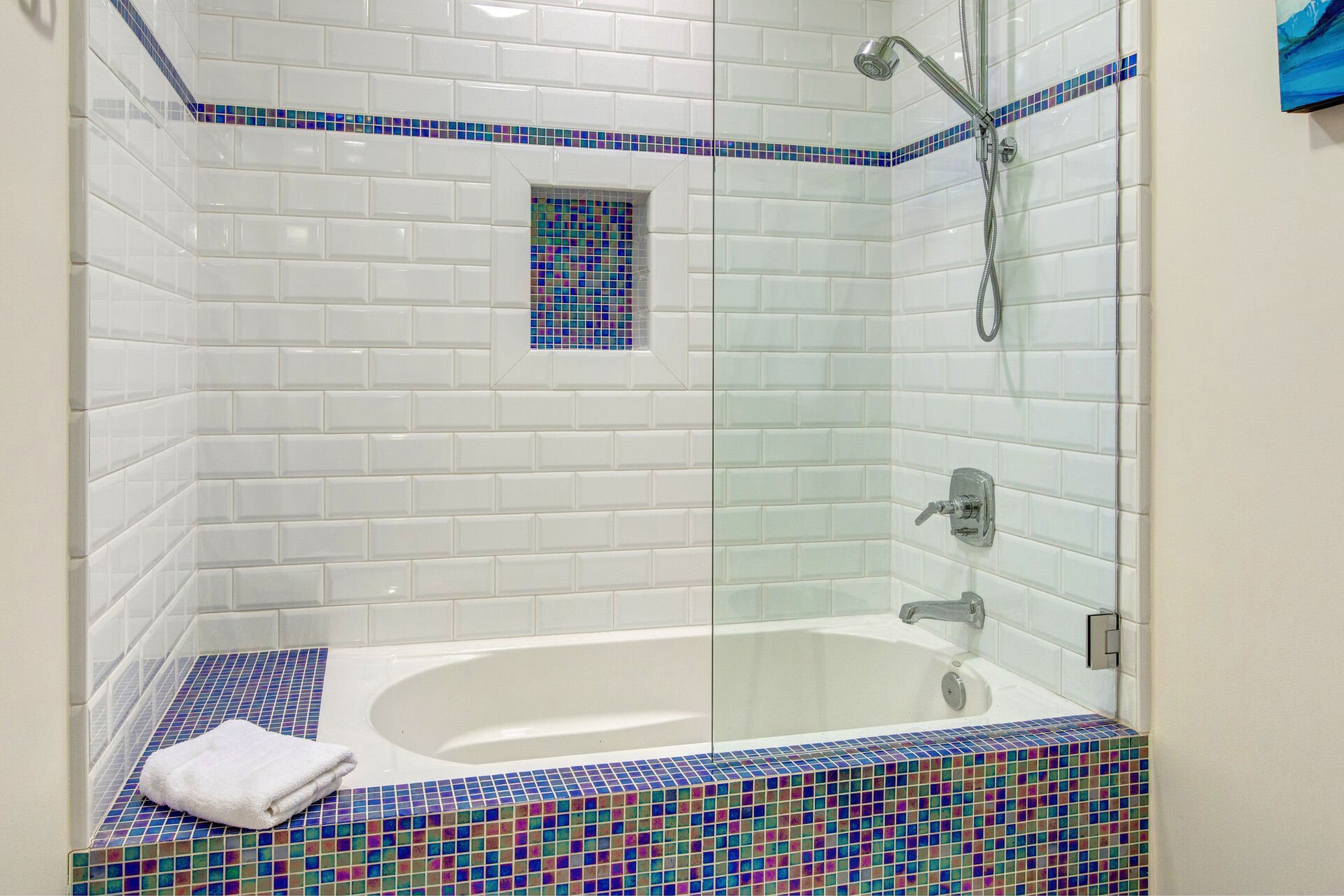 Full Shared Bath Tub/Shower Combo