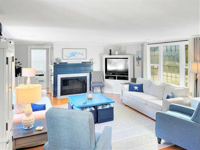 View from the dining area to the living room - 25 Grey Neck Road West Harwich Cape Cod - New England Vacation Rentals