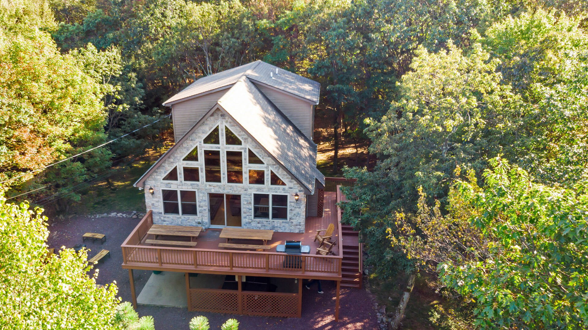 aerial shot of a home for rent in lake harmony pa
