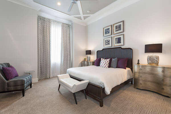 Master Suite 1 with king size bed and en-suite bathroom located on the first floor