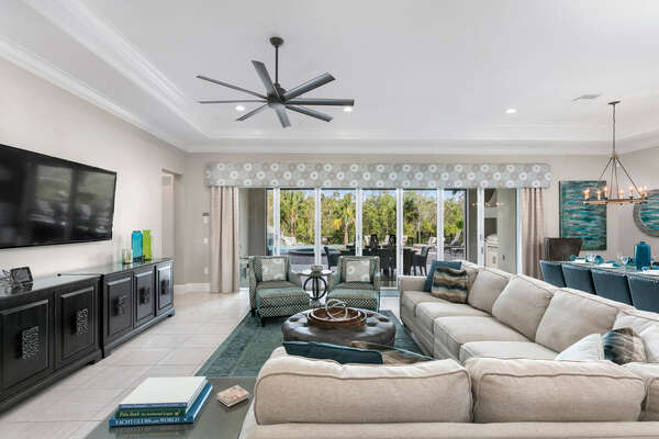 Beautiful living area with ample seating