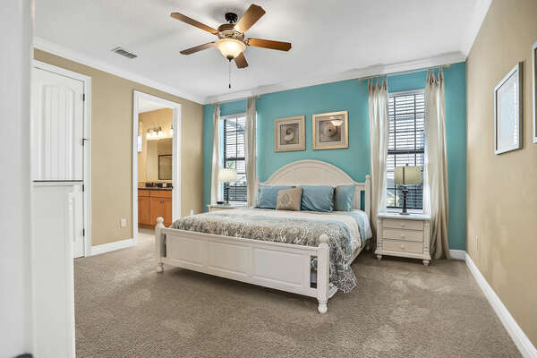 Master suite with King sized bed and en-suite