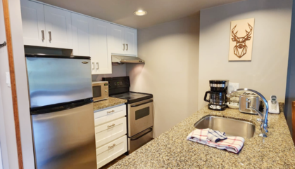 Fully Equipped Kitchen w/ Stainless Steel Appliances