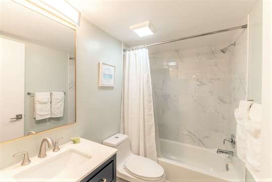 Renovated Guest Bathroom with tub/shower