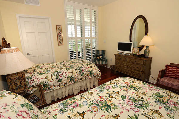 Two twin beds, perfect for guests